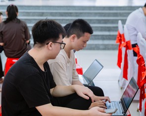 Sinh viên ứng dụng AI xây dựng hồ sơ tìm việc làm