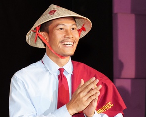 'Mưa đỏ' thu 22 tỉ đồng sau một buổi tối