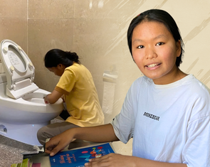 Trốn mẹ lên thành phố dọn phòng khách sạn 'gom' 250.000 đồng mỗi ngày để vô đại học
