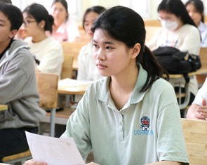 30/30 vẫn trượt, 'bội thực' điểm thưởng khiến 30 điểm 'nhiều như mưa'