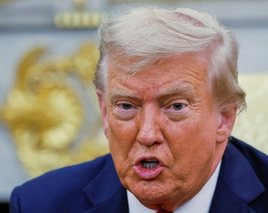 Ông Trump lại bóng gió chuyện sắp sang thăm Trung Quốc