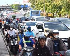 Bắt đầu cấm ô tô qua cầu Bình Triệu 1 hơn 3 tháng, lái xe chú ý