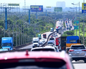 Sẽ chờ thêm bao lâu để có đường sắt kết nối từ TP.HCM đi sân bay Long Thành?