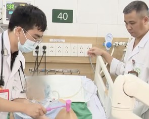 Hai cô gái liệt toàn thân sau tiêm botox tại nhà