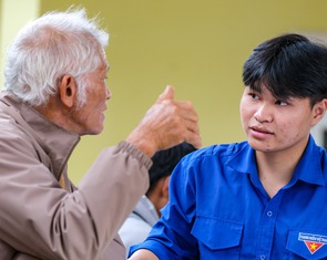 Đứa trẻ lêu lổng, ám ảnh vì bạo lực gia đình nay vào đại học