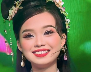 Cô gái 19 tuổi vòng tuyển chọn Chuông vàng vọng cổ khiến giám khảo phấn khích