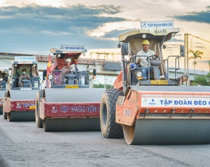 'Làm ngày không đủ tranh thủ làm đêm' cao tốc Quảng Ngãi - Hoài Nhơn 'nước rút' về đích