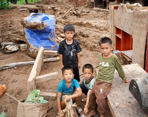 Kinh hoàng sau cơn lũ quét