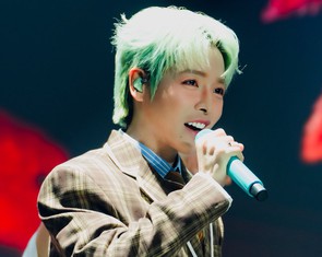 Nối tiếp Phương Mỹ Chi, Đức Phúc mang văn hóa Việt Nam đến cuộc thi âm nhạc quốc tế