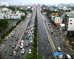 Đóng đường cầu Bình Lợi phải có kế hoạch, thông báo trước