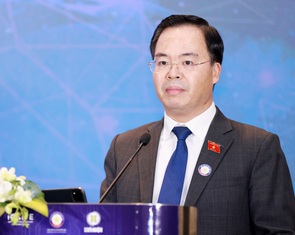 Việt Nam muốn dẫn đầu Đông Nam Á về AI, cần sớm ban hành luật