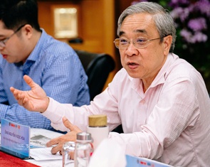 Tìm giải pháp tăng tốc thương mại và logistics cho TP.HCM mới