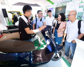 Chạy thử xe điện, tìm hiểu sản phẩm nông nghiệp tuần hoàn tại Ngày trải nghiệm xanh