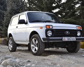 Lada Niva Legend sắp bán ở Việt Nam: Giá 450 triệu đồng, dáng như Jimny