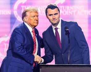 Ông Trump muốn tặng danh hiệu cao quý nhất cho nhà hoạt động bị ám sát