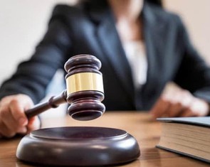 Khởi tố một thẩm phán Tòa án nhân dân TP Huế về tội nhận hối lộ