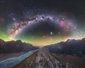 'Oscar của nhiếp ảnh thiên văn': Andromeda và những tuyệt tác bầu trời đêm 2025