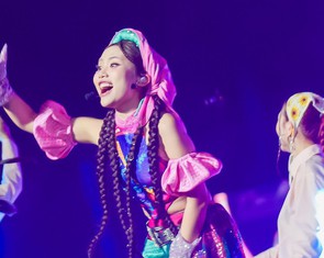Phương Mỹ Chi rất hài, Trấn Thành ít việc trong concert Em xinh say hi