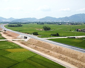 Muốn cắm bảng bảo hành 10 năm tuyến cao tốc, phải làm gì?