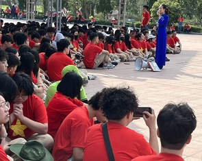 Những chuyên gia, nghệ sĩ, vận động viên... nào được mời dạy học sinh?