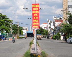 TP.HCM: Dùng camera nhà dân phạt xe dừng, đậu sai