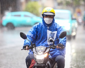 Thời tiết hôm nay 18-9: Áp thấp vào Biển Đông, khả năng có bão, cả nước mưa to