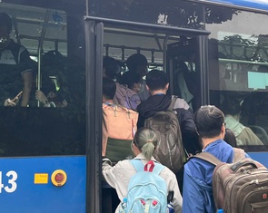 Thêm tuyến xe buýt 605 phục vụ sinh viên đi lại nội khu Đại học Quốc gia từ 19-9