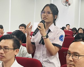 TP.HCM: 100% trường học thay thế điện thoại bằng giờ ra chơi thiết thực từ tháng 1-2026