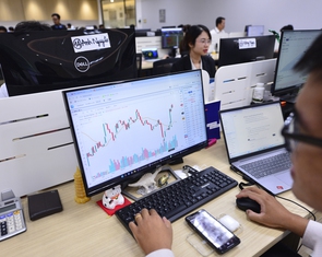 Bùng nổ IPO năm nay, cơ hội lớn nhưng nhà đầu tư lưu ý để tránh 'kẹp hàng'