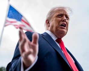 Ông Trump tính lập website 'TrumpRx' bán thuốc giá rẻ trực tiếp cho dân Mỹ