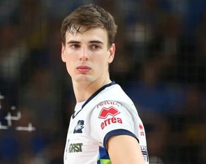 Bóng chuyền, môn thể thao thu hút cả 3 giới