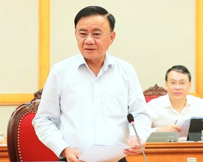 Bộ Chính trị cho ý kiến phương hướng nhân sự trình đại hội  đảng bộ 3 tỉnh