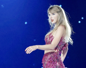 Taylor Swift: Ngọc nữ và vũ nữ