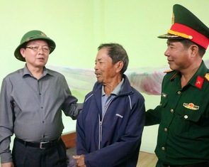 Chiến dịch Quang Trung: 1 tháng dựng lại 1.600 mái nhà cho người dân vùng lũ Đắk Lắk