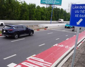 Làn xe đạp đường Mai Chí Thọ và tương lai giao thông của TP.HCM