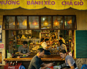 Việt Nam bất ngờ xuất hiện trong phim đang gây sốt của Kim Seon Ho