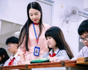 Giáo dục TP.HCM thời kỳ đổi mới - Kỳ 2: Giải bài toán thu nhập giáo viên