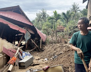 Nghệ An hỗ trợ 250 triệu đồng/hộ dân mất nhà do bão lũ