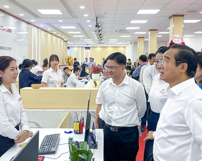 Tăng nhân sự cho Trung tâm Phục vụ hành chính công TP.HCM để tránh ùn ứ hồ sơ