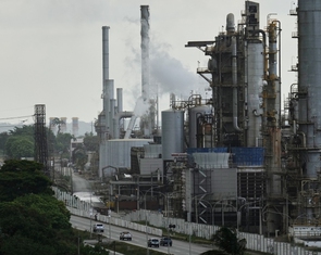 Quan chức Mỹ tiết lộ mức giá Washington cho phép Venezuela bán dầu cho Bắc Kinh