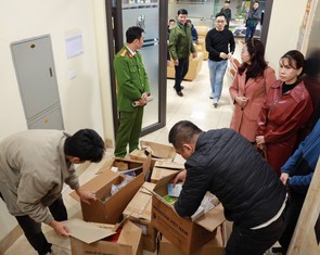 Hình ảnh bên trong Công ty Medistar sản xuất collagen, vitamin giả có doanh thu 1.800 tỉ đồng