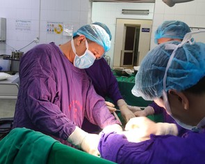 Mổ viêm ruột thừa, bác sĩ bất ngờ phát hiện ung thư ruột thừa hiếm gặp