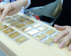 Giá vàng thế giới tiến sát 5.100 USD/ounce, trong nước lên 176,5 triệu đồng/lượng