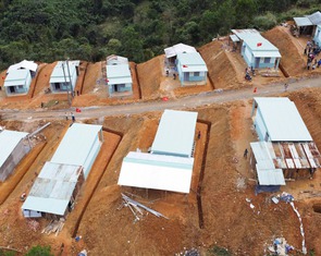 Niềm vui trong những ngôi nhà mới cận Tết