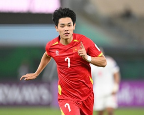 Cú đánh đầu của Đình Bắc được AFC vinh danh