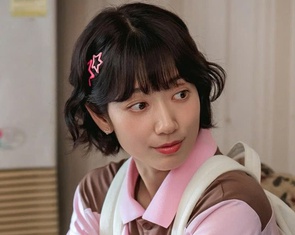 Park Shin Hye 'gánh' Undercover Miss Hong, rating tăng gấp đôi chỉ sau 2 tuần