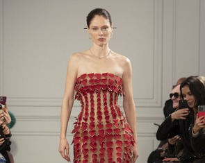 Phan Huy mang thời trang Việt đến Paris Haute Couture Week