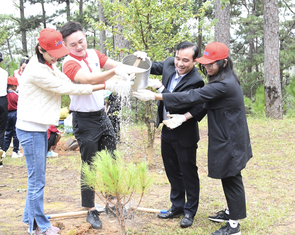 Ông lớn bán lẻ Unilever lại tiếp tục trồng 1 triệu cây xanh cho Việt Nam từ 2026-2030