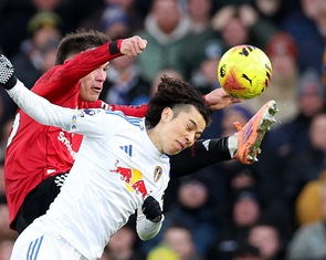Man United lại gây thất vọng khi để Leeds United cầm hòa 1-1
