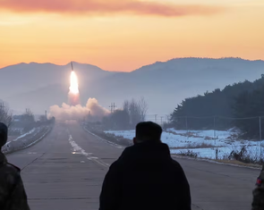 Triều Tiên thử tên lửa siêu thanh, khẳng định 'lực lượng hạt nhân sẵn sàng chiến tranh'